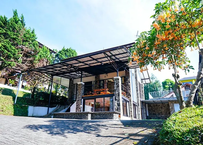 Villa Istana Bunga - Haven House