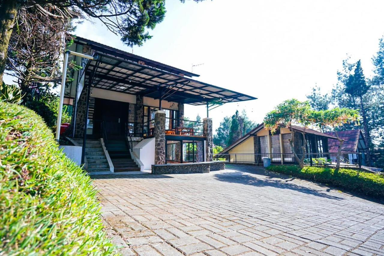 Villa Istana Bunga - Haven House *